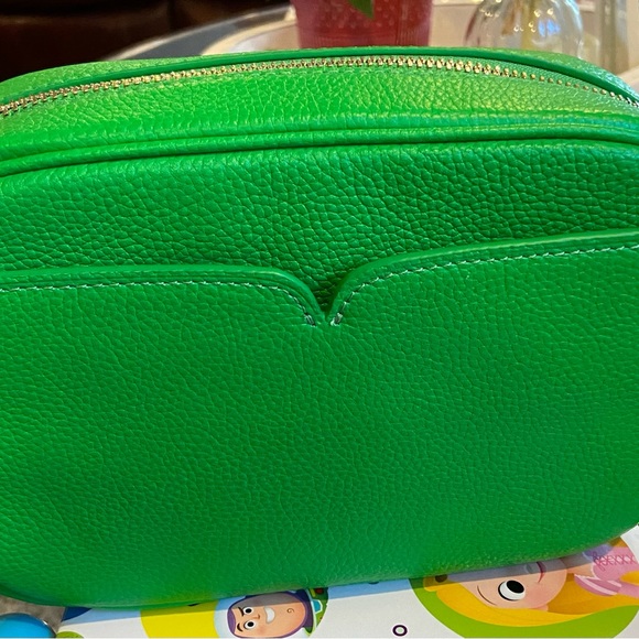 Kate Spade crossbody. - Picture 2 of 5
